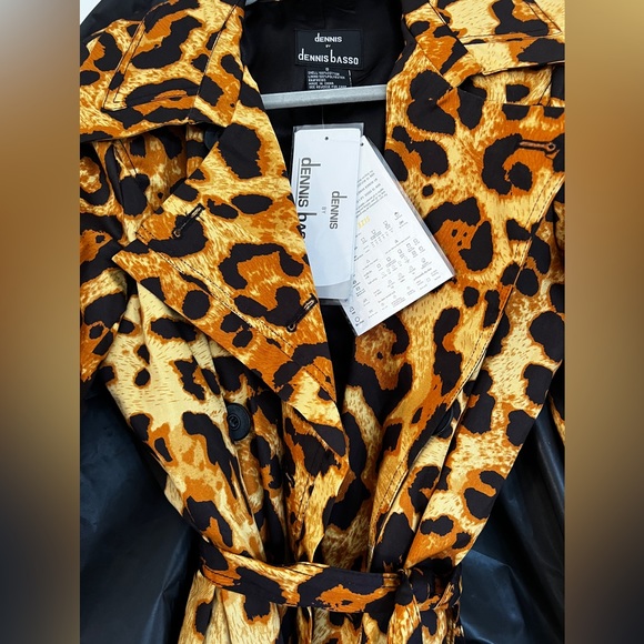 Brand new with tags! Leopard double breasted trench coat! Stunning! Dennis basso - Picture 3 of 8